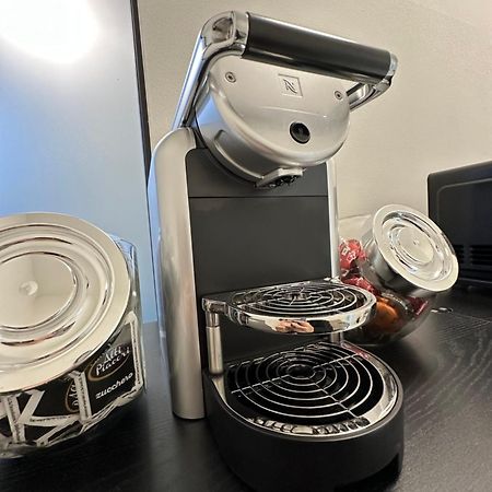 Cernusco Luxury Milanese Apartment チェルヌスコ・スル・ナヴィーリオ エクステリア 写真